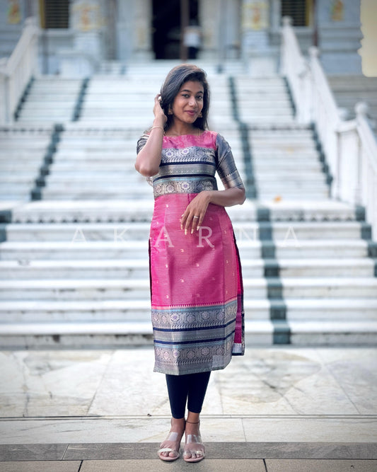 Banaras Breeze Slit Kurthi